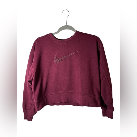 Nike Women’s Maroon Cropped Crewneck Sweatshirt XS Fleece Pullover - Picture 1 of 6